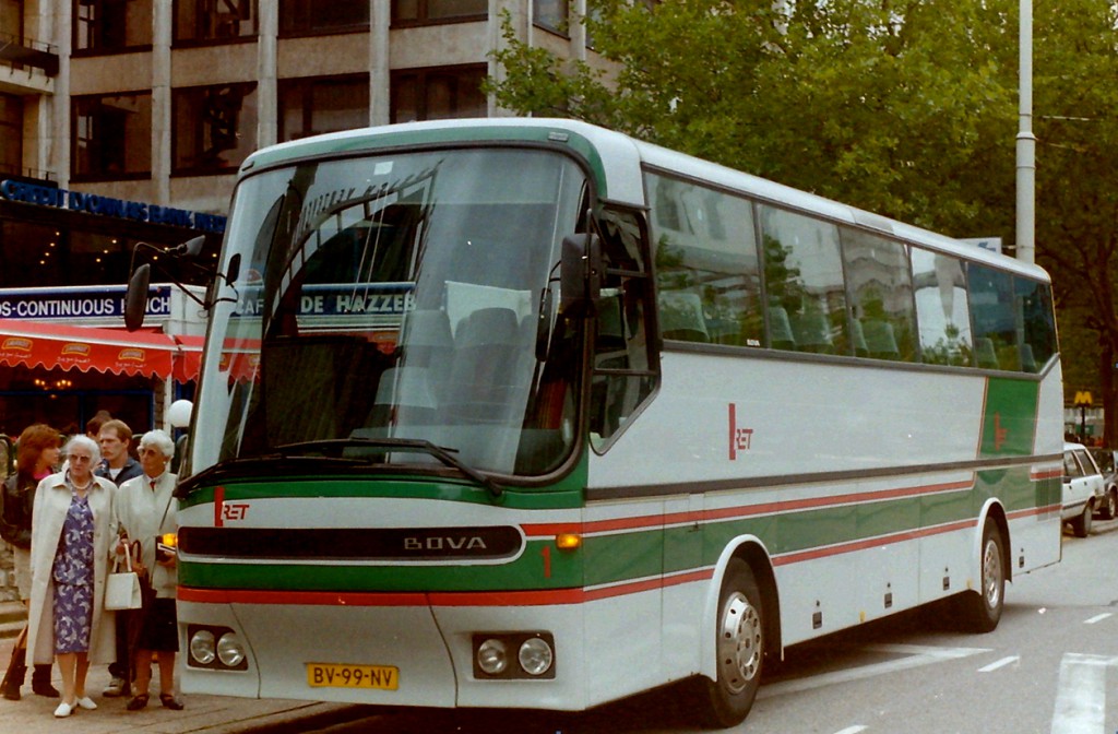 RET Evenementenvervoer, bus 1, een gehuurde BOVA van BOVATOURS. Coolsingel