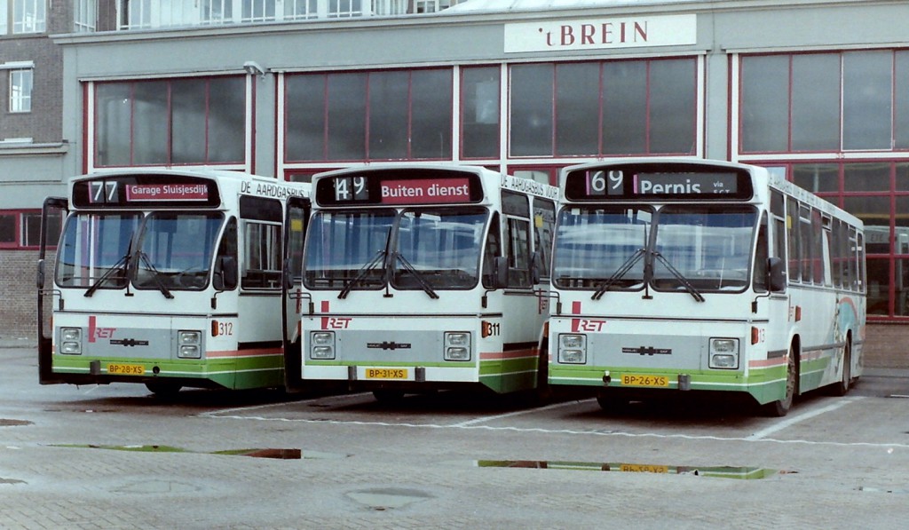 DAF CSA-2 aardgasbussen 312, 311 en 313, Sluisjesdijk, 1988