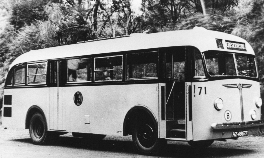 Bus 71, Kromhout-Verheul, type TB-L4A, 68pk, motor achterin. Het zojuist afgeleverde prototype in 1938