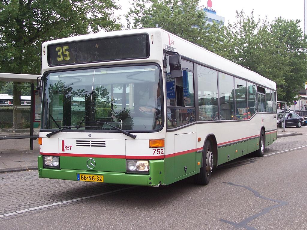 Bus 752, Mercedes, lijn 35 Prins Alexanderlaan, 22-7-2006