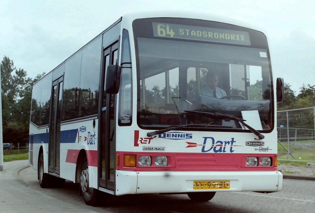 Berkhof-Dennis Dart midi-bus op proef bij de RET op lijn 64 (metrobus Rhoon),  1-12-1995 t/m 15-12-1995, VV-99-BD