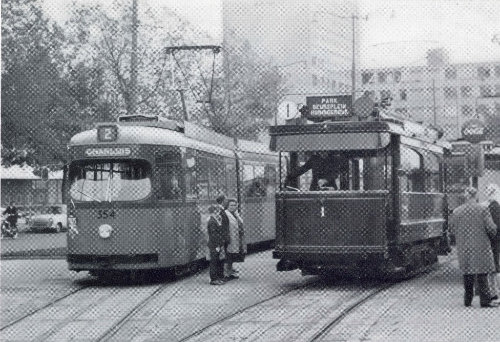 motorrijtuig 1 en motorrijtuigR 354 Kruisplein lijn 2 (museumlijn) 1965