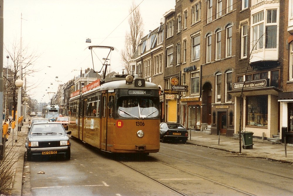 Motorrijtuig 1306, lijn 8, Nieuwe Binnenweg