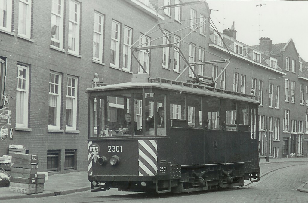 Railslijpwagen 2301, Willem van Hillegaersbergstraat, 12-10-1965