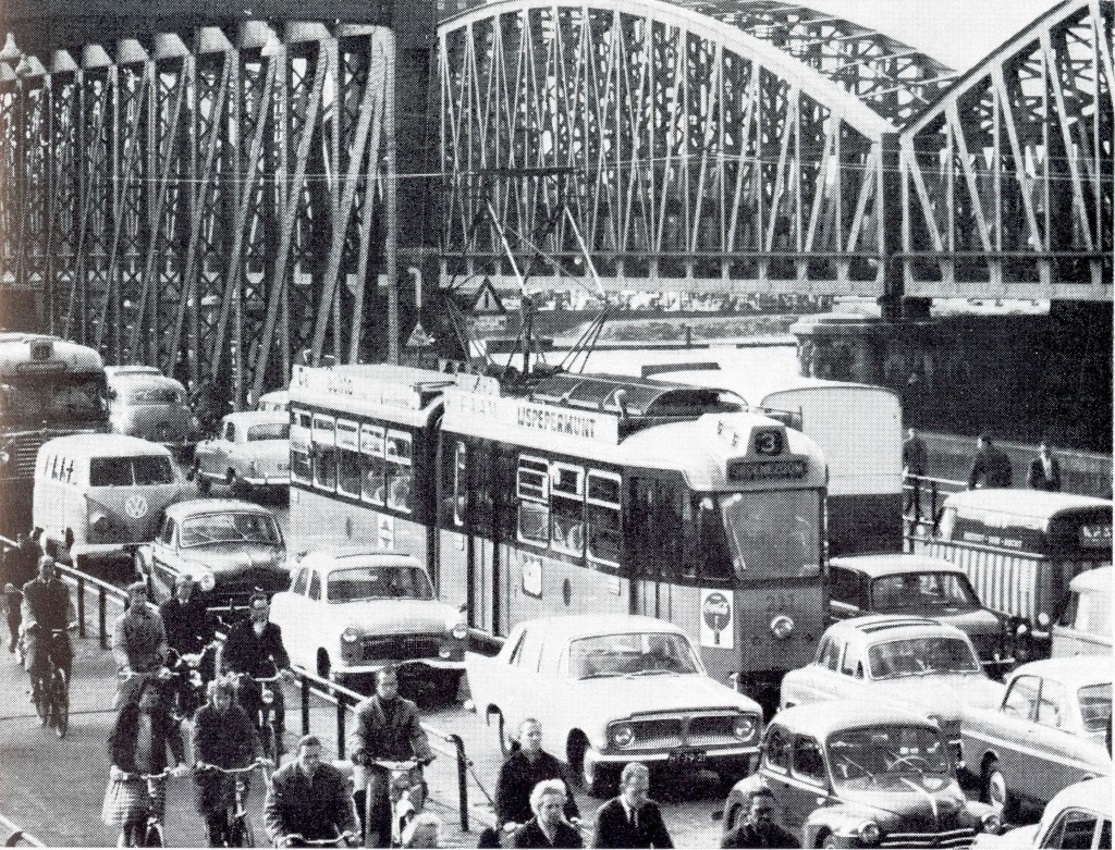 Motorrijtuig 232, Willemsbrug, lijn 3, 1959