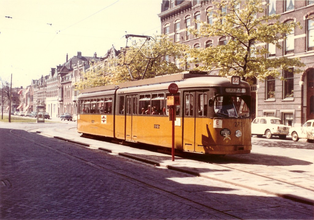 De Düwag 273 op de Avenue Concordia als eenmansbediening rijtuig, 1966