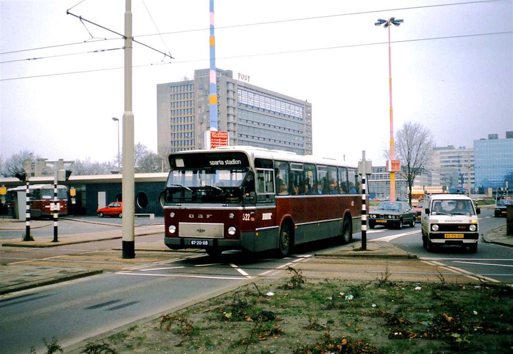 Bus 622 vanaf het Stationsplein op weg naar het Sparta stadion