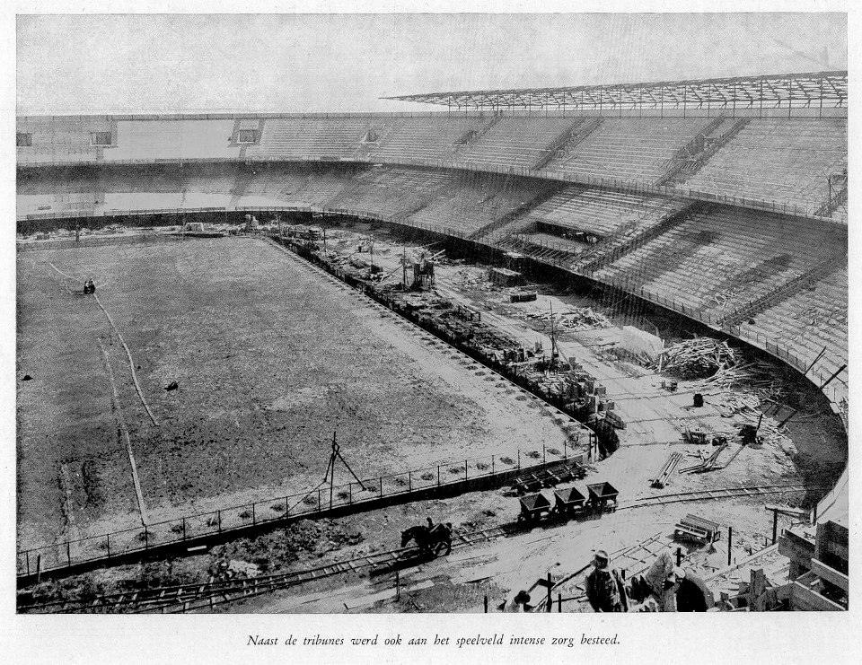 De bouw van het Feyenoord stadion vordert gestaag, ca. 1935