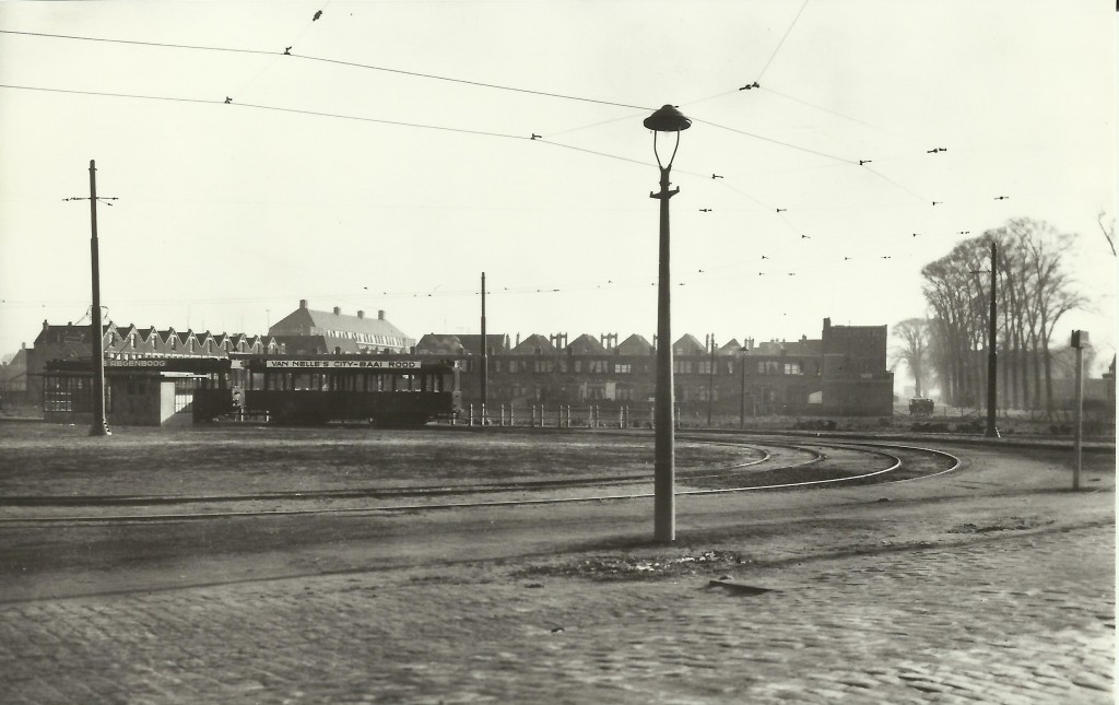 Eindpunt lijn 9, Lange Hilleweg-Strevelsweg, 1930, wachthuijs