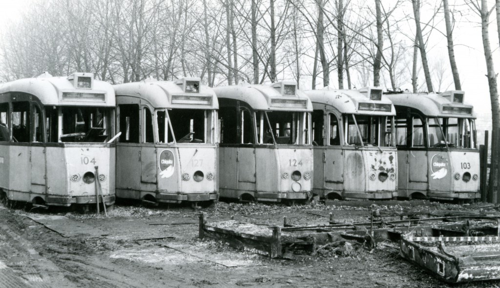 Motorrijtuigen 104, 127, 124, 126, 103, sloop, 20-12-1977, (foto: D. de Haan)