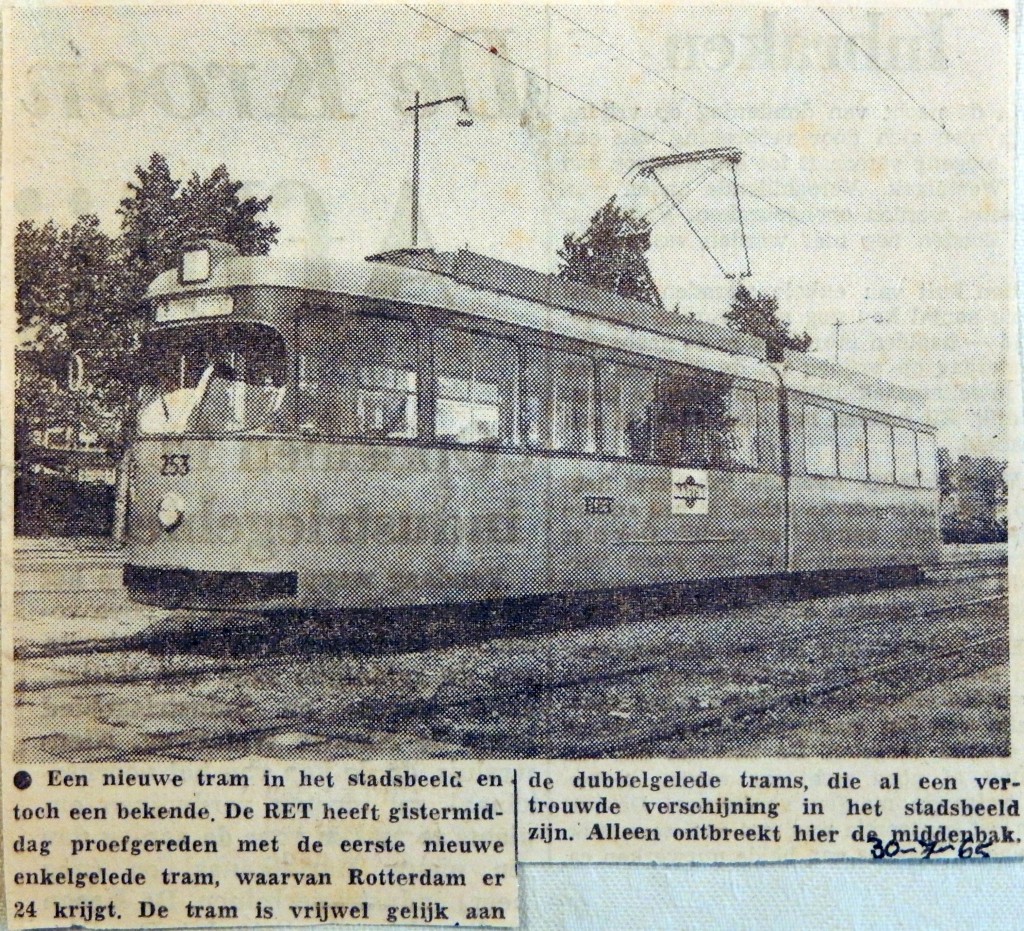 19650730 Nieuwe tram in stadsbeeld