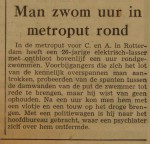 19650925-Man-zwom-uur-in-metroput