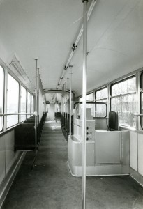 Motorrijtuig 231, interieur, Van Aerssenlaan, 2-1957, (foto: B. Mees)