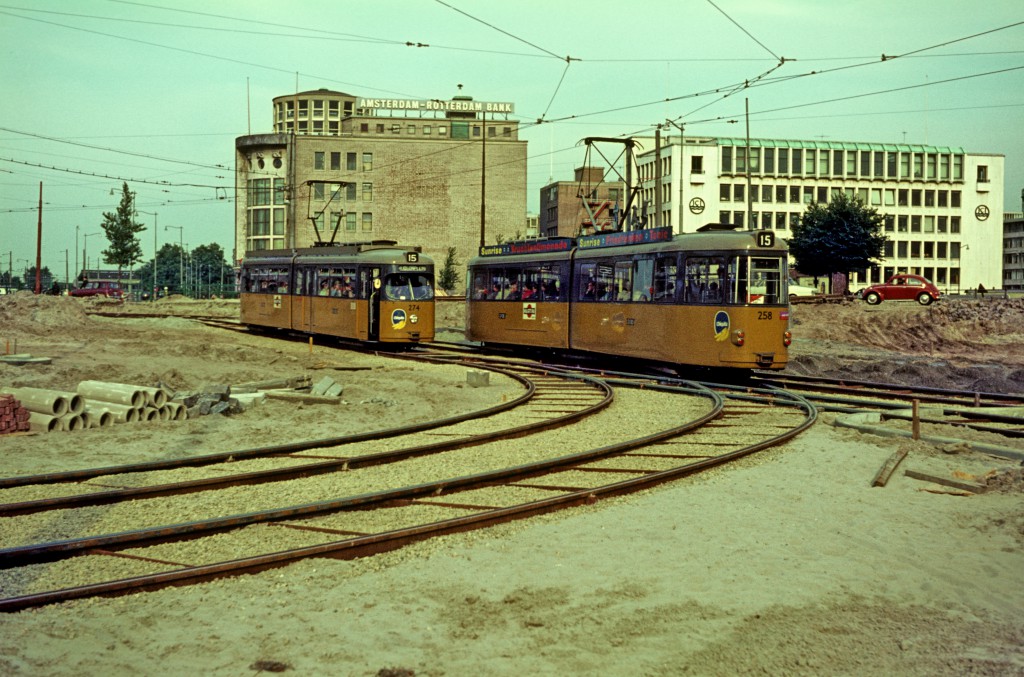 Motorrijtuig 258, Motorrijtuig 274, lijn 15, Blaak, 30-8-1967