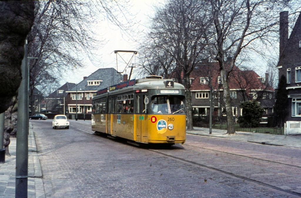 Motorrijtuig 260, lijn 4, Burgemeester Le Fèvre de Montignylaan