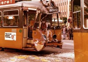 Motorrijtuig 5, lijn 3, frontale aanrijding Coolsingel met motorrijtuig 7, 24-9-1981