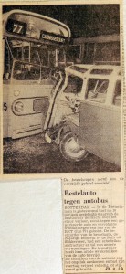 19680223 Bestelauto tegen autobus Pretorialaan