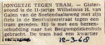 19680312 Jongetje tegen tram