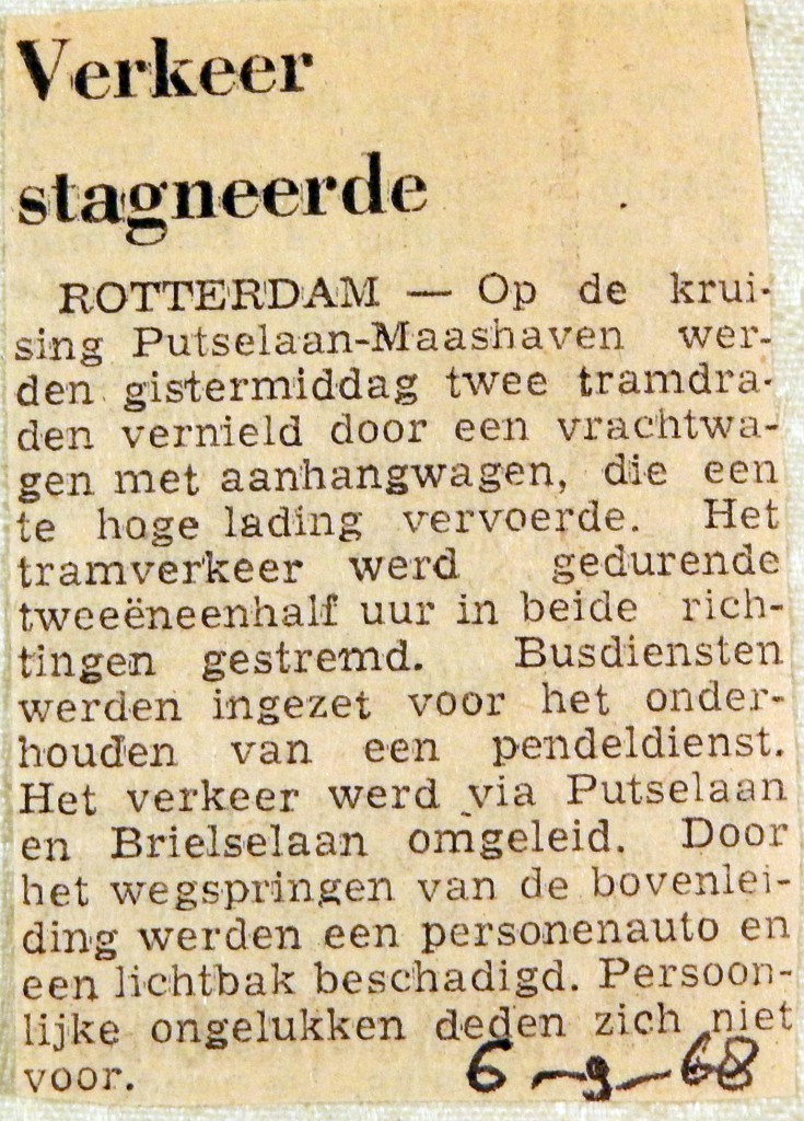 19680906 Verkeer stagneerde door draadbreuk Putselaan