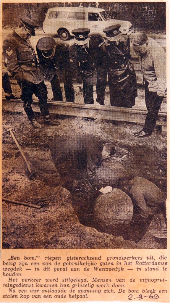 19690902 Bom op de Westzeedijk