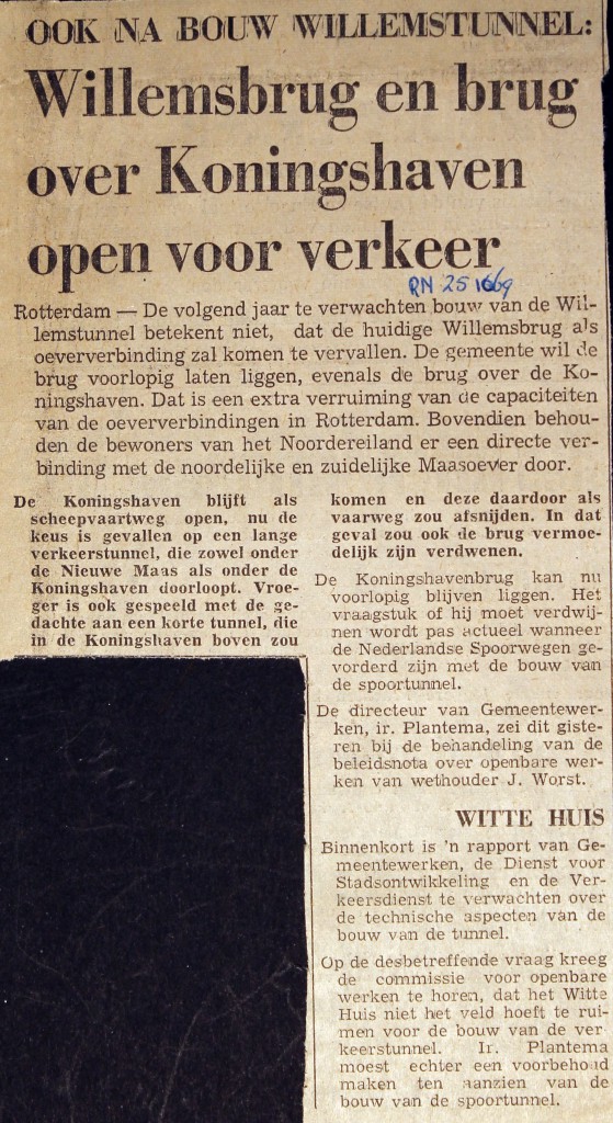 19691026 Bruggen open voor verkeer.