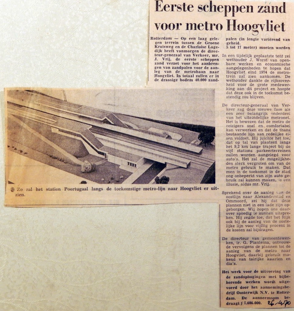 19700426 Eerste scheppen zand voor metro Hoogvliet