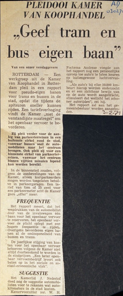 19710203 Geef tram en bus eigen baan. (AD)