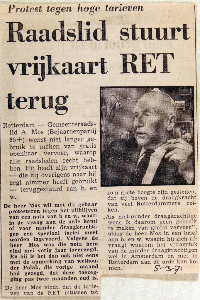 19710305 Raadslid stuurt vrijkaart RET terug