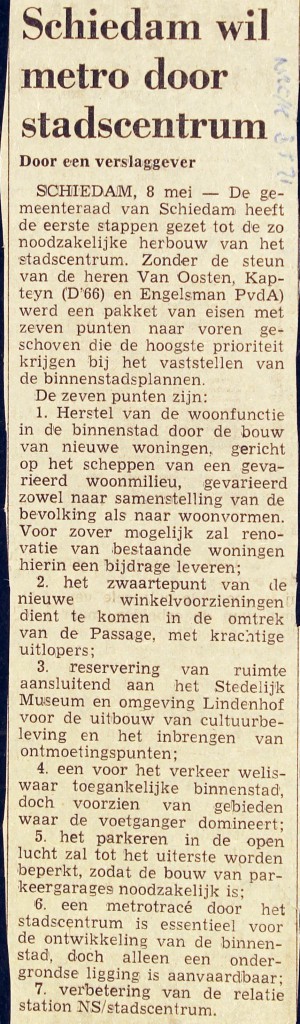 19710508 Metro door centrum. (NRC)