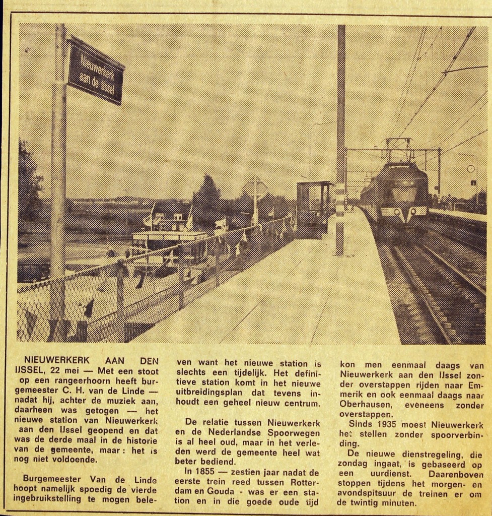 19710522 Station Nieuwerkerk ad IJssel. (NRC)