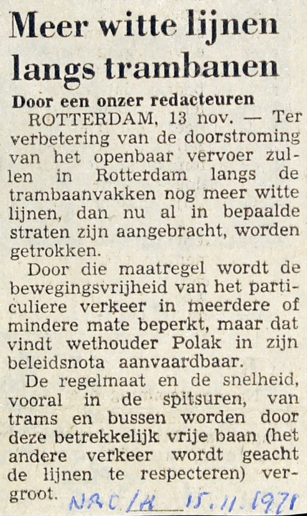 19711115 Witte lijnen. (NRC)