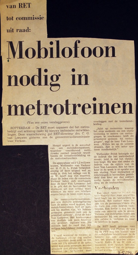 19720509 Mobilofoon in metro.