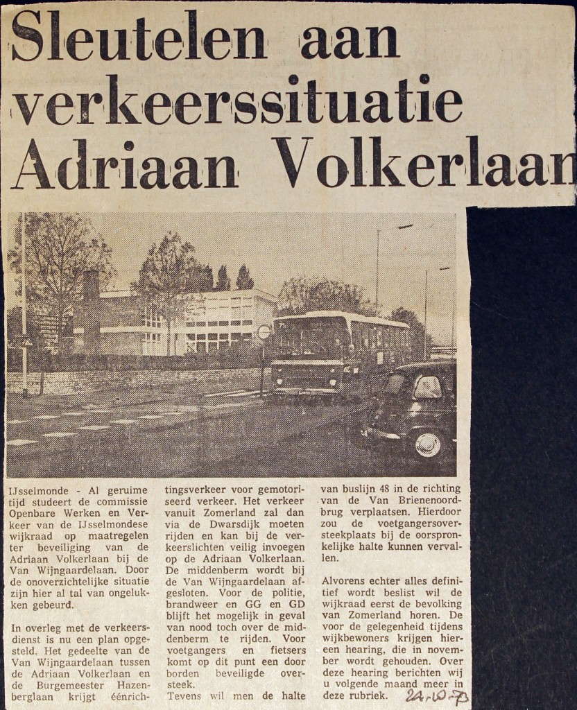 19731024 Sleutelen aan Adriaan Volkertlaan.
