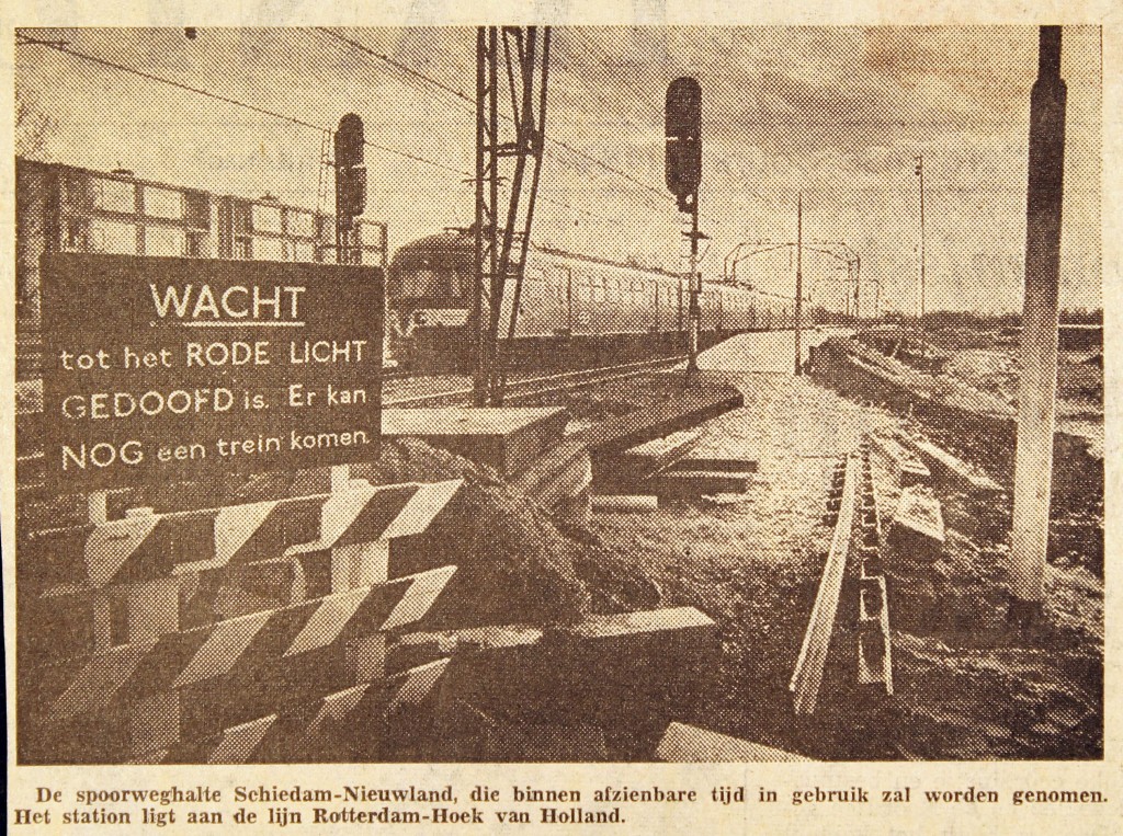 19750328 Halte Schiedam-Nieuwland. (NRC)