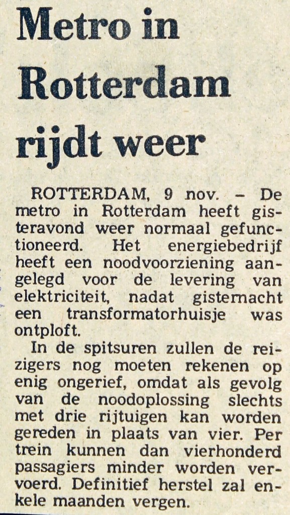 19761109 Metro rijdt weer. (NRC)