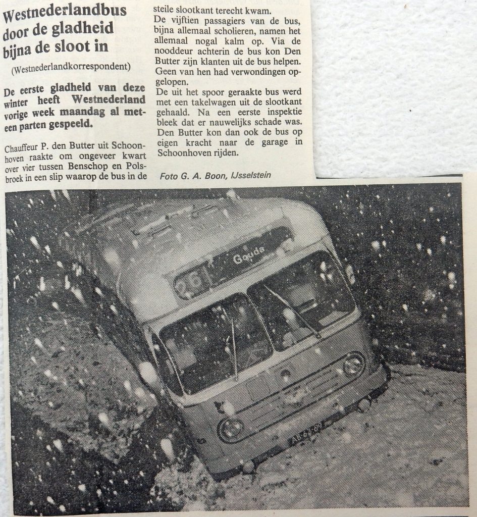 19771129-wn-bus-door-gladheid-van-de-weg-versnel