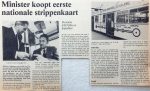 19800520-minister-koopt-eerste-strippenkaart-versnell