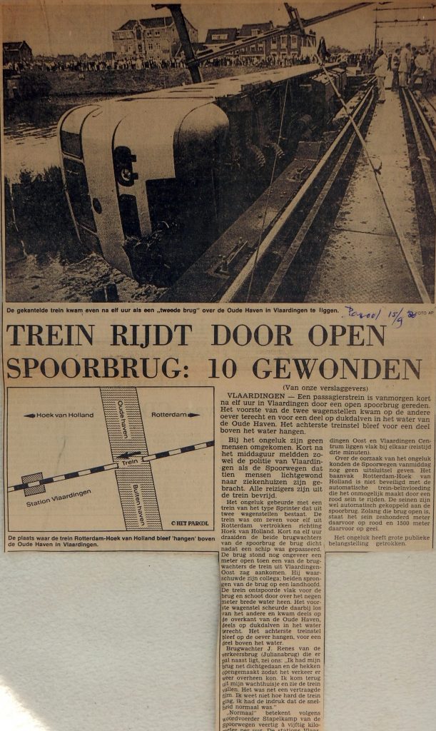 19800915-trein-rijdt-door-open-spoorbrug-parool